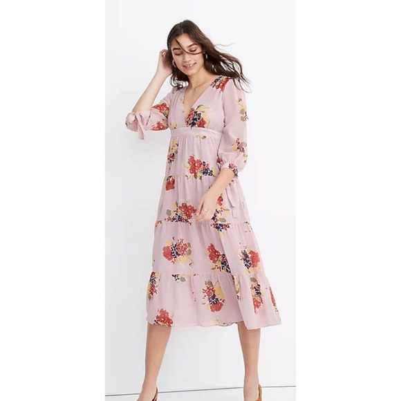 Madewell Dresses & Skirts - •Madewell• Tie-Sleeve Tiered midi dress in Market Bouquet